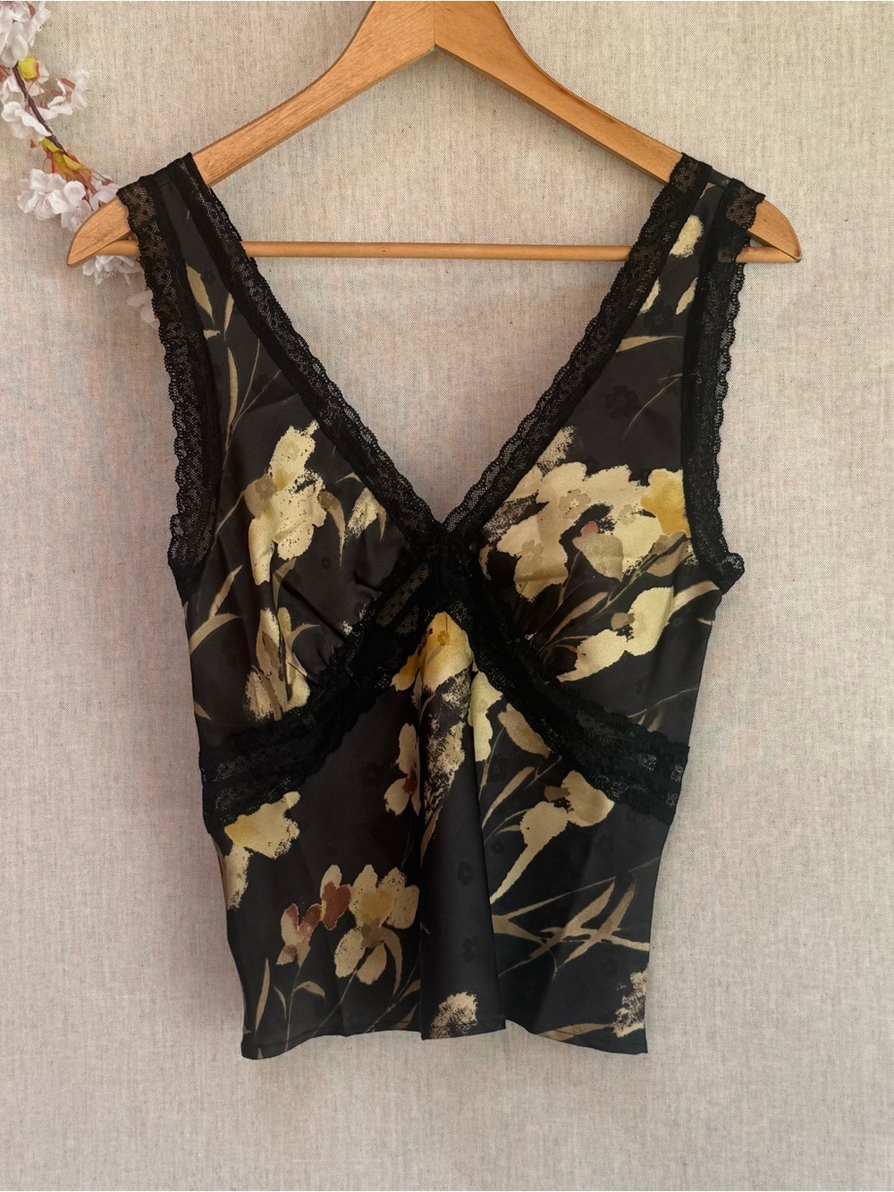 Black Floral Lace-Trim blouse - Women Intimates